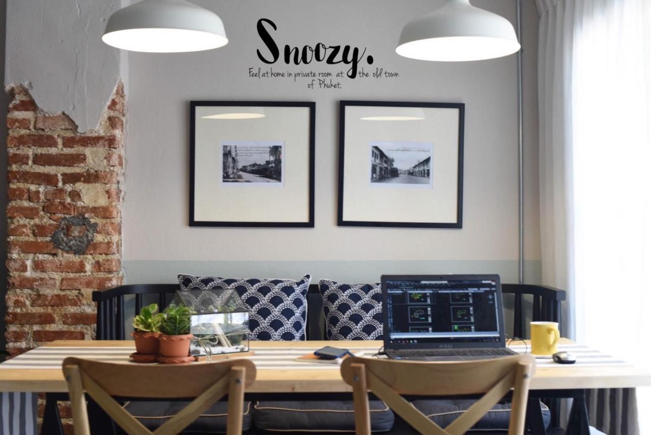 Snoozy Guesthouse Phuket Esterno foto